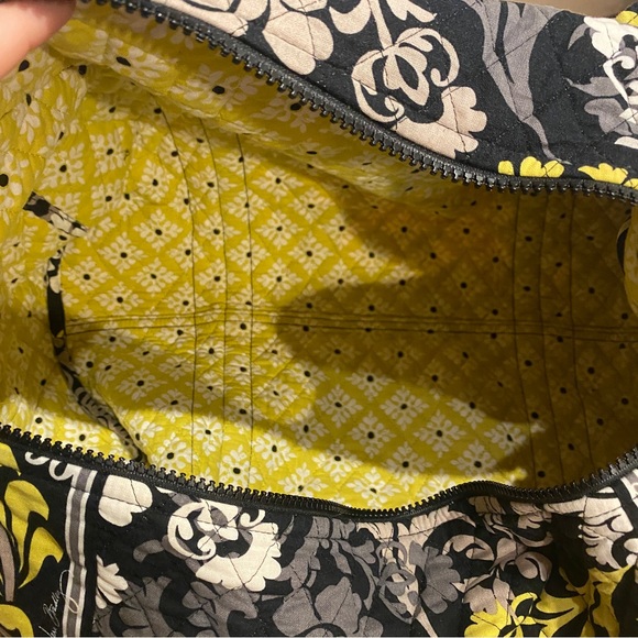 VERA BRADLEY SMALL DUFFEL - Picture 3 of 4
